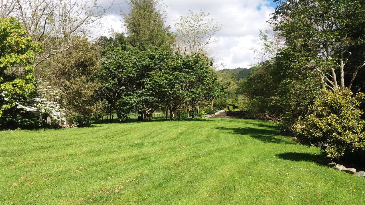 Maison d'hôtes Idyllic Country Garden à Manakau Extérieur photo
